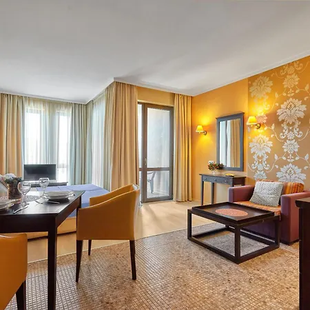 Lux In Barcelo Royal Complex Sunny Lägenhet Slăntjev Brjag