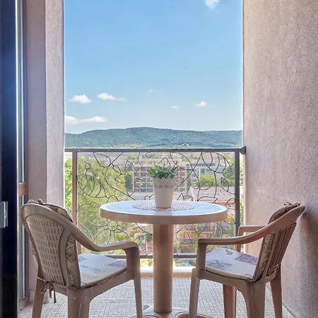 Lux In Barcelo Royal Complex Sunny Apartment *
